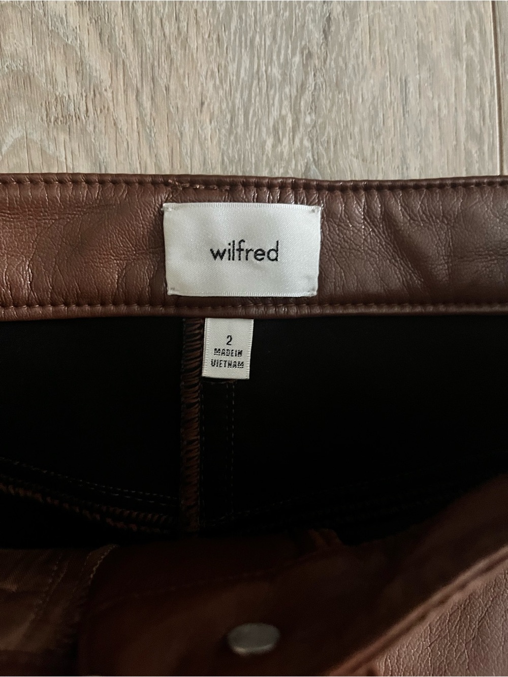 NWT Aritzia Wilfred Women’s The Melina Pant Cognac - Size 2 - Picture 5 of 8